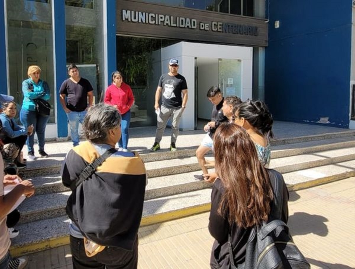 DENUNCIA POR ESTAFAS EMPLEADA MUNICIPAL