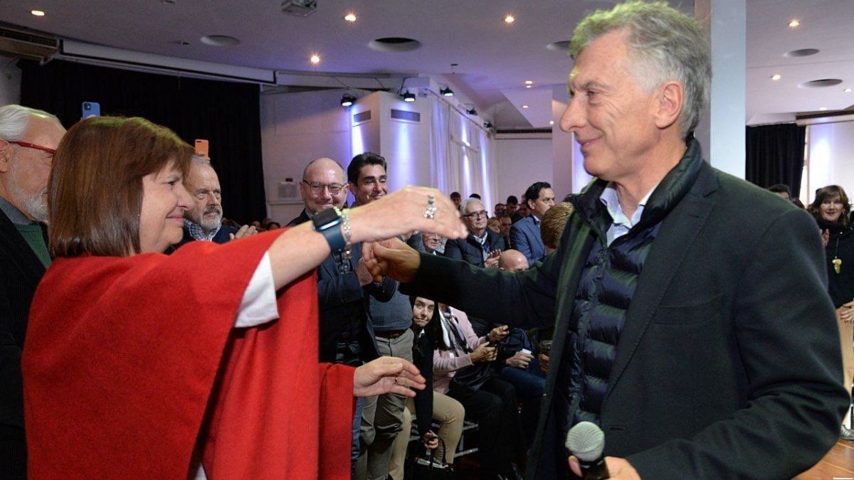 bullrich-y-macrijpeg
