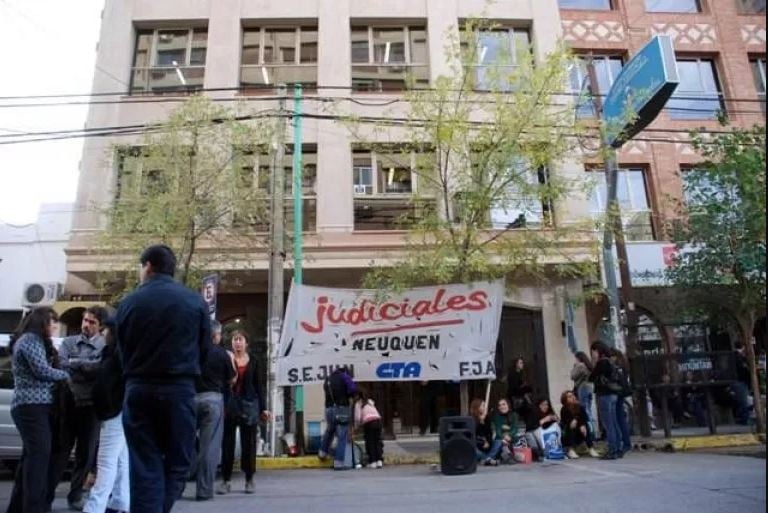 judiciales nqn al instante