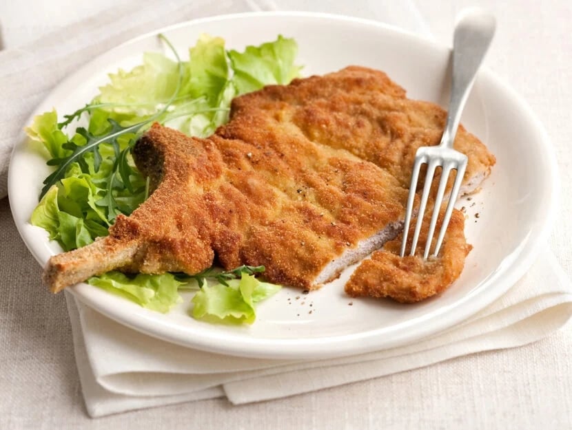 Cotoletta-alla-milanese-830x625
