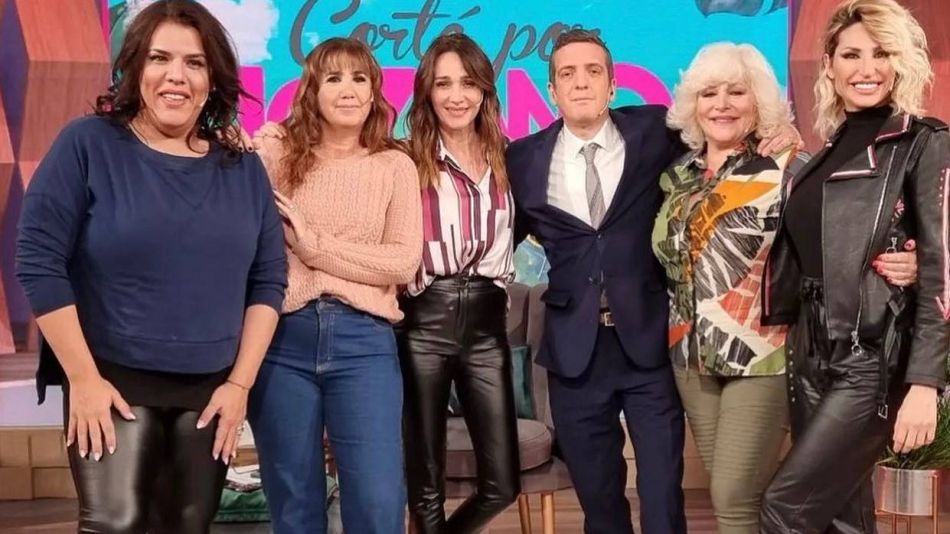 aseguran-que-costa-y-vicky-xipolitakis-de-corta-por-lozano-no-se-pueden-ni-ver-1377897