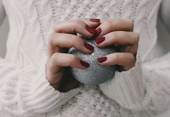 uñas en rojo