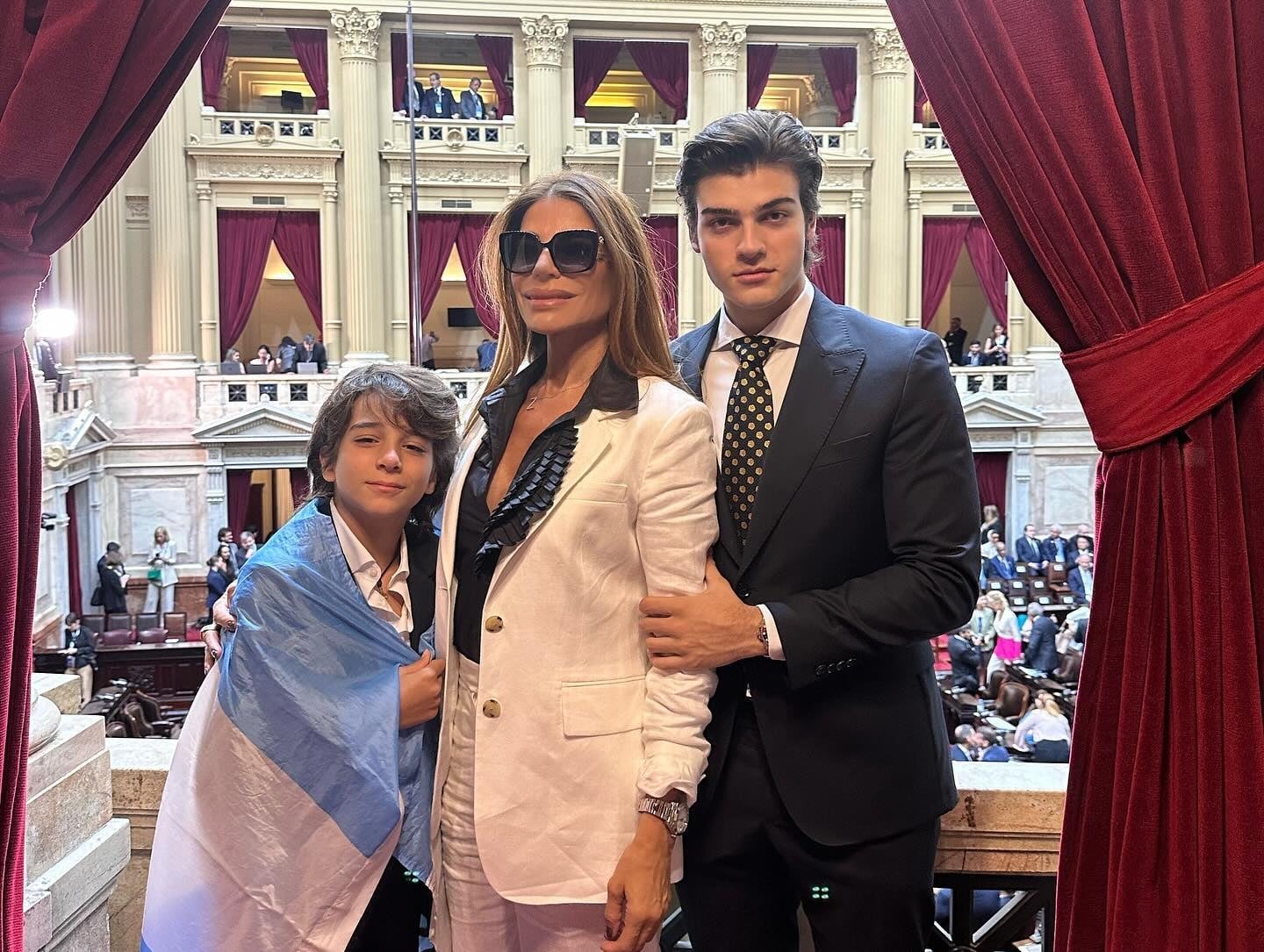 zulemamenem_1702239152_3254940382428709469_264322557