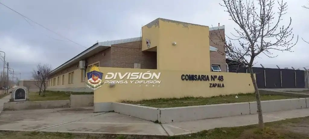 poli 2