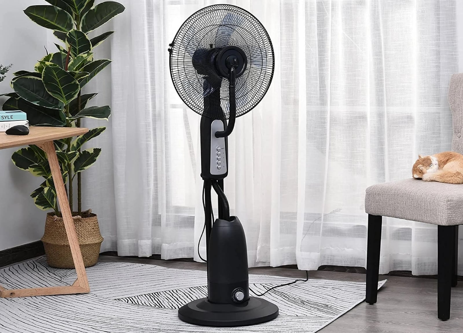 no-solo-alivia-tambien-refresca-ventilador-nebulizador-solo-cuesta-74-euros-2724297 (1)