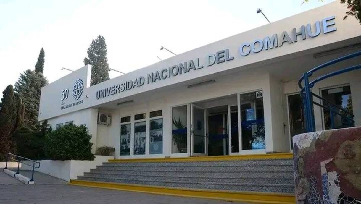 unco - unco 3 (1)