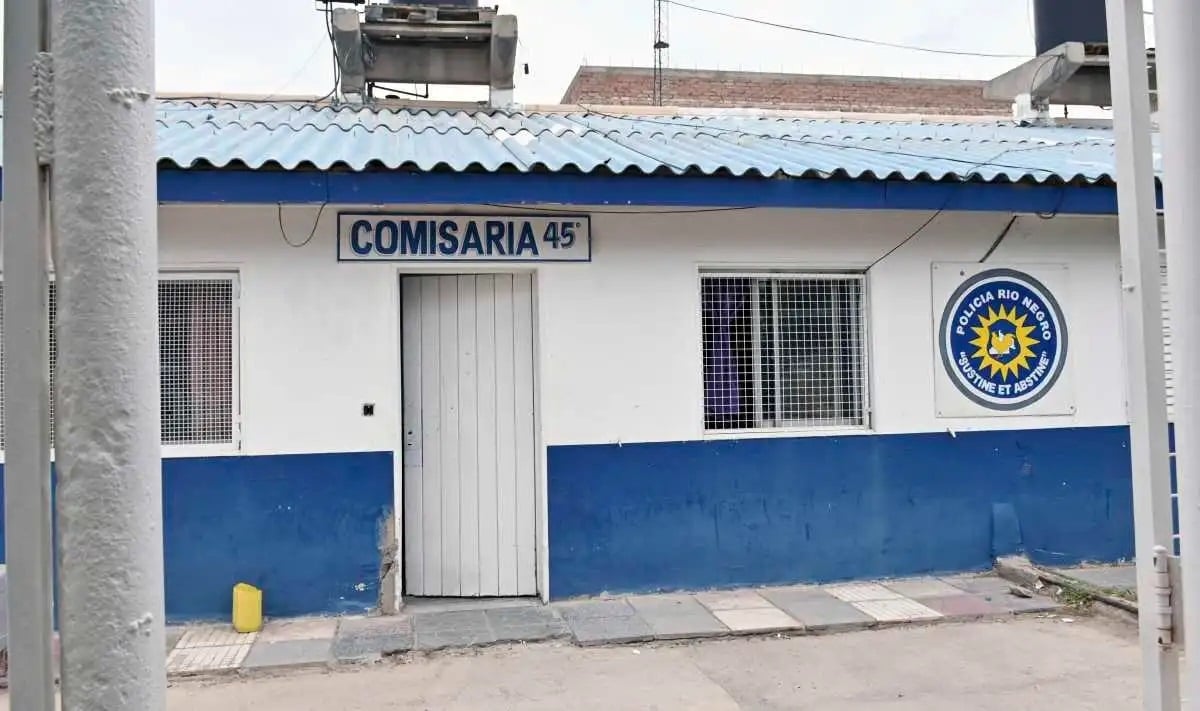 poli 5