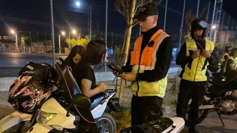 union de mayo - policia de nqn 3