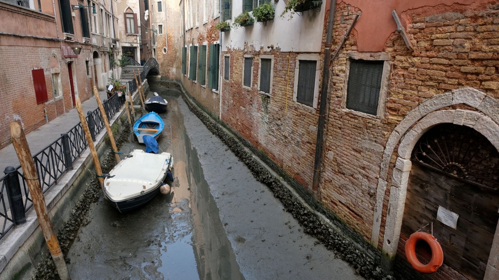 skynews-venice-italy-drought_6064017