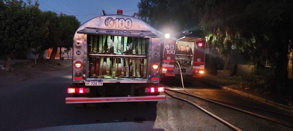mujer con quemaduras graves por incendio en su vivienda-2