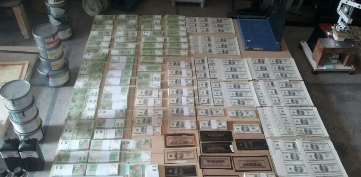 dolares truchos clarin2