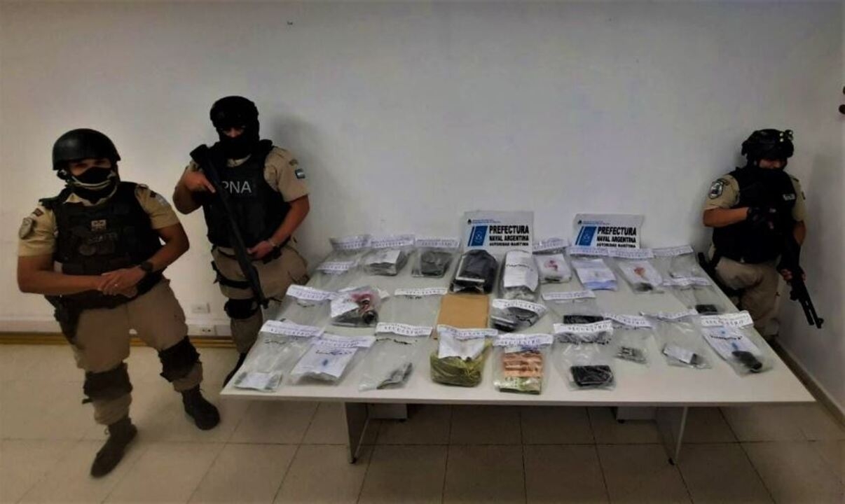 Agentes de la Prefectura Naval Argentina incautaron drogas en Neuquén