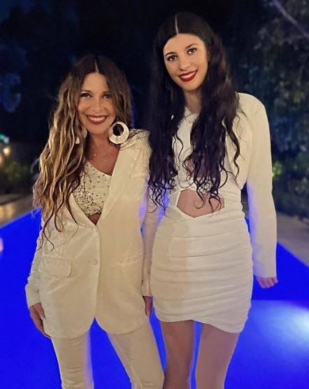 hija monica ayos