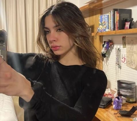 MORENA ECHARRI1