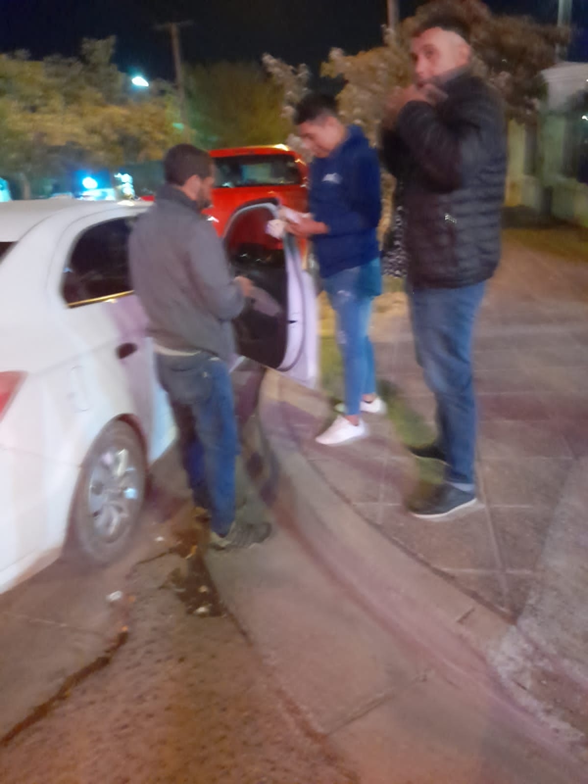 Autos Uber cazados por los taxistas de Neuquén capital (1)
