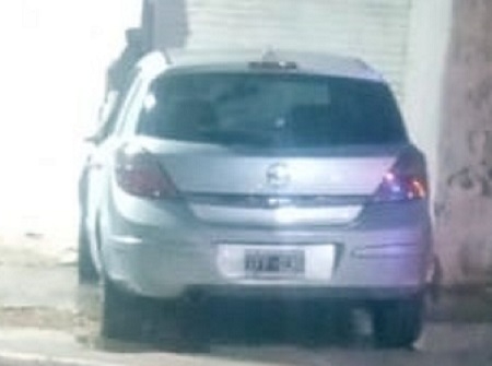 vectra chocó pared de una casa-1