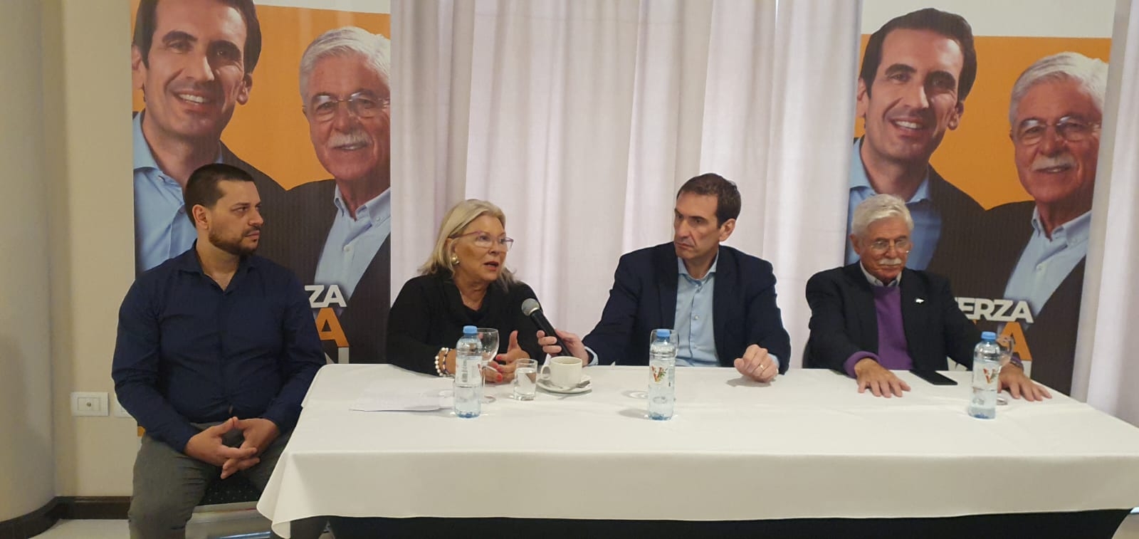 Elisa Carrió, líder de la Coalición Cívica durante su visita a Neuquén. Fuente Javier Manzano 3
