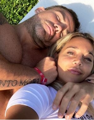 pareja77