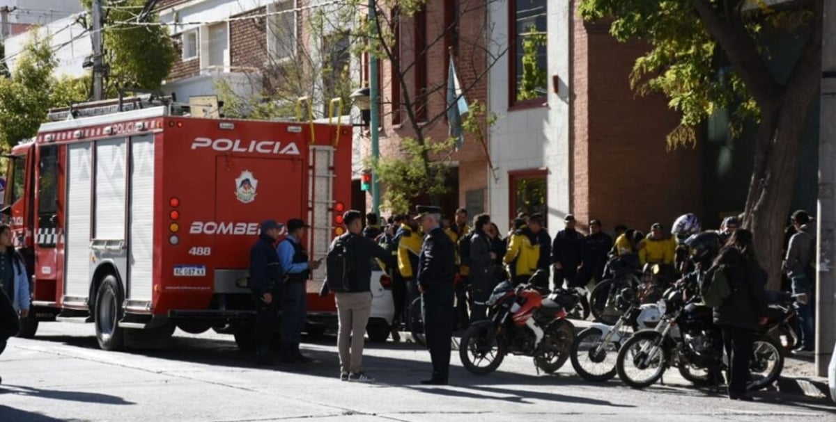 Desalojaron-el-correo-por-un-incendio (1)