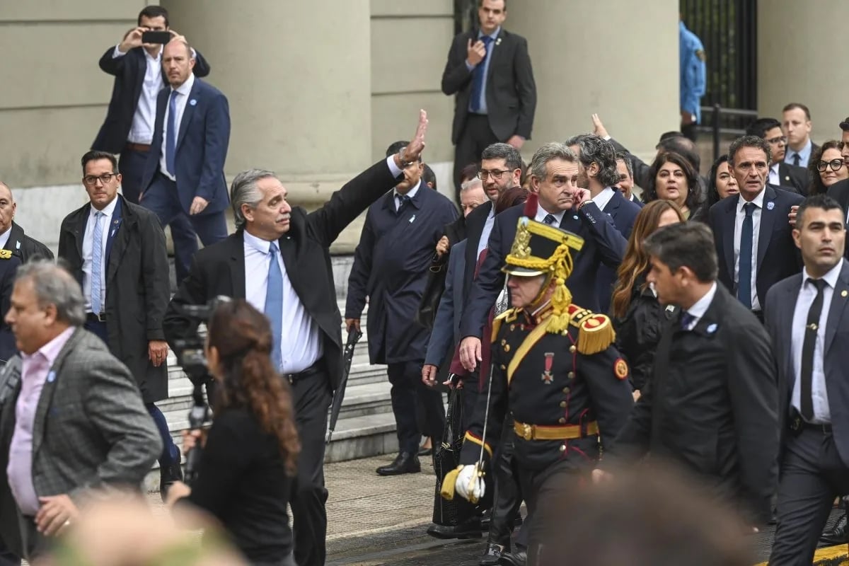 25-05-2023_el_presidente_alberto_fernandez_arribo-e1685024965759