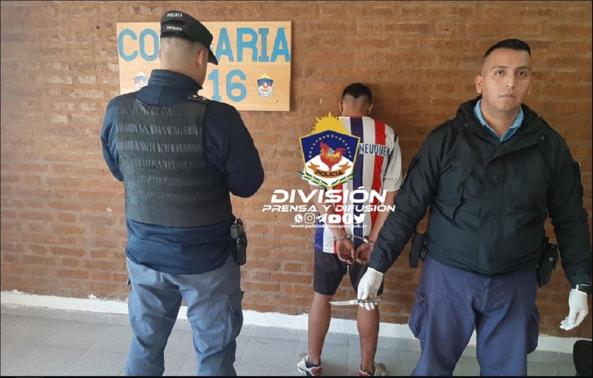 demorados policía neuquen
