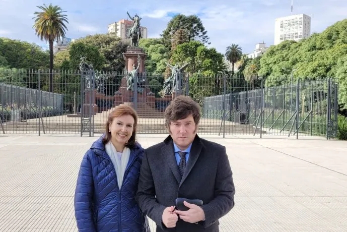 diana-mondino-y-javier-mileijpeg (1)