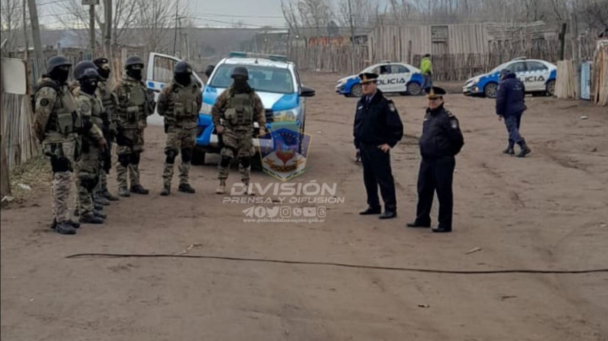 agresión policia nqn2