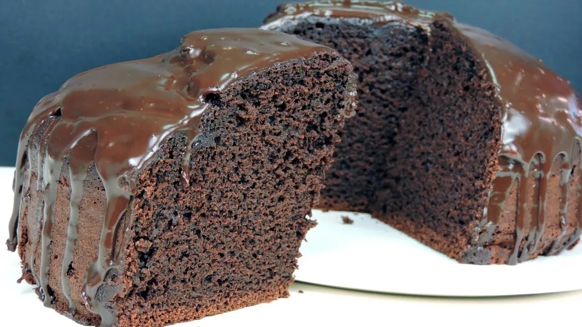 bizcochuelo-chocolate-humedo-receta-esponjoso-y-jugoso