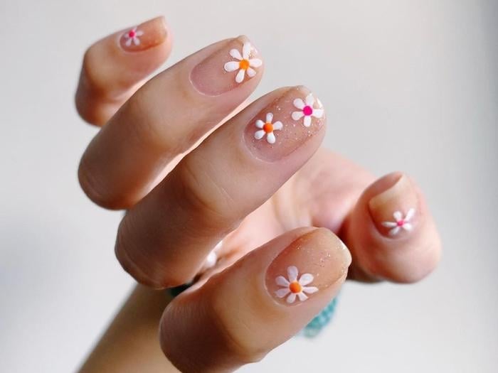 floral-nail-designs-293809-1624040387933-main.700x0c