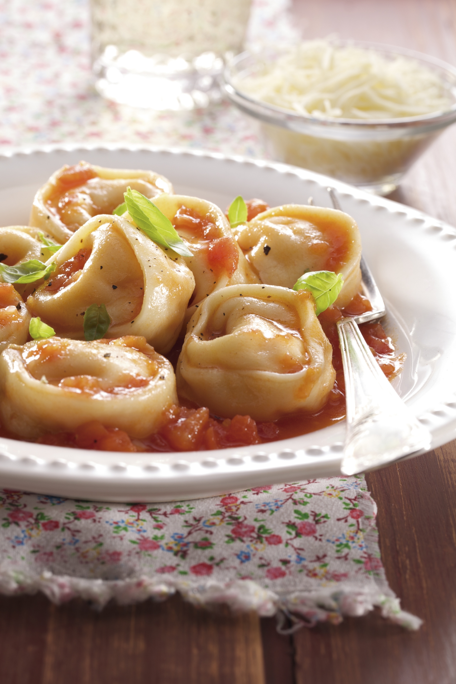 capelettis_rellenos_de_calabaza_con_salsa_de_tomates_frescos_y_oliva
