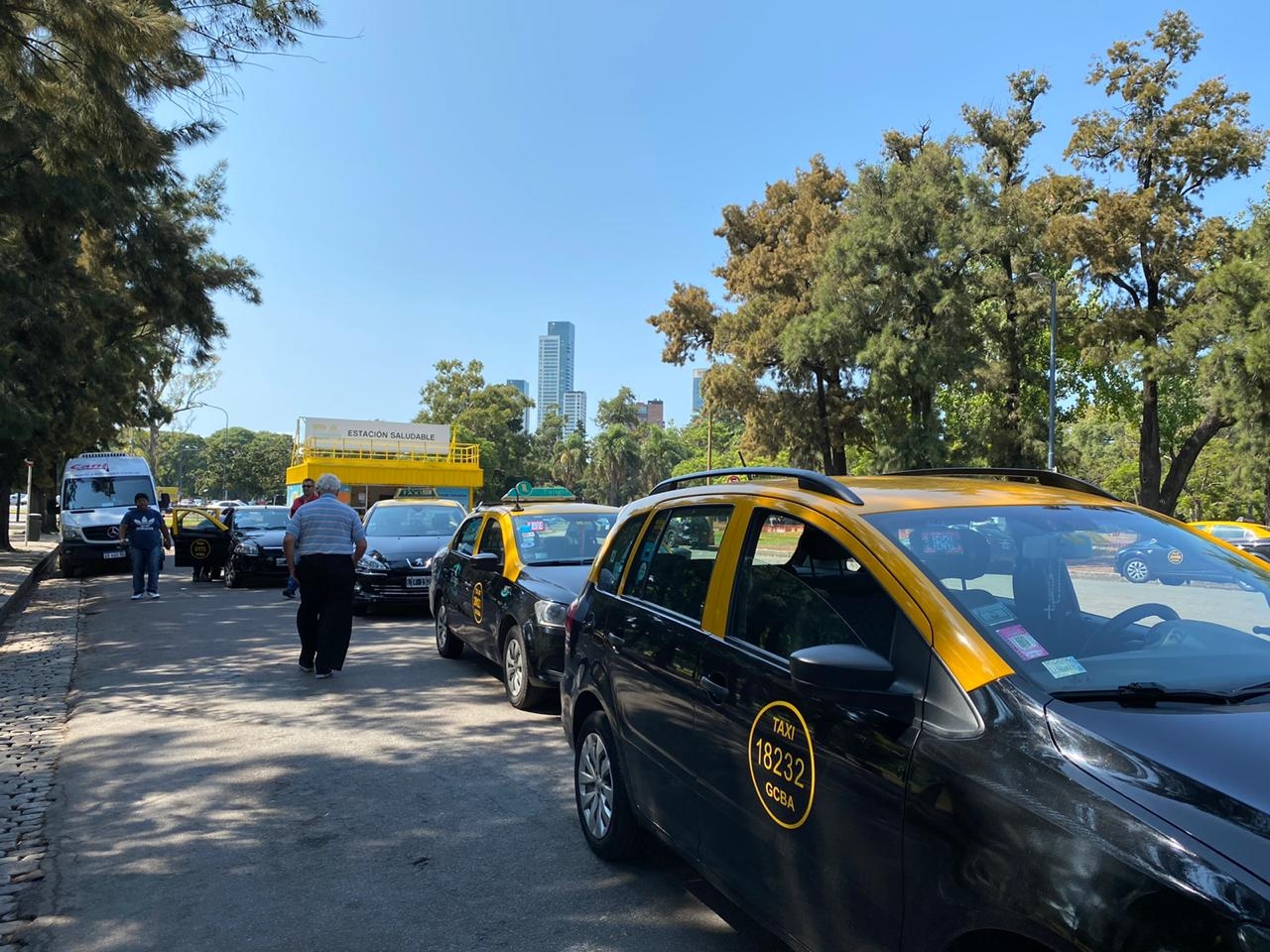 Desinfección y limpieza Taxis - Foto Celular6