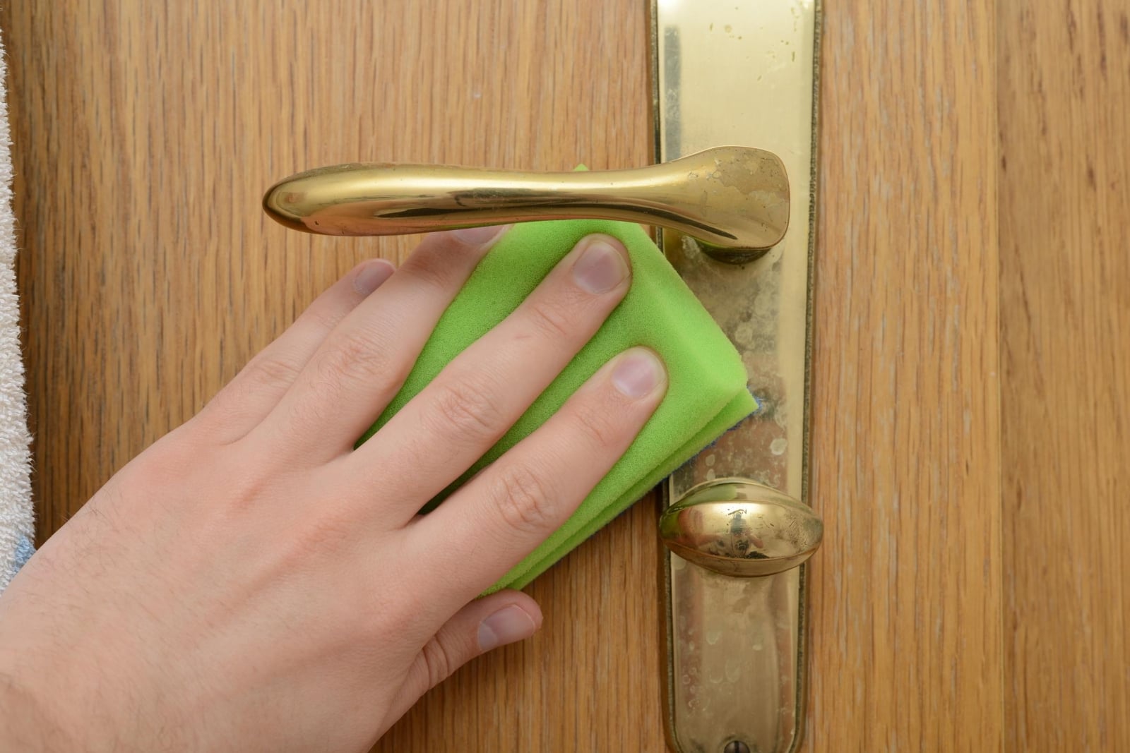 como_limpiar_las_puertas_de_madera_52156_orig