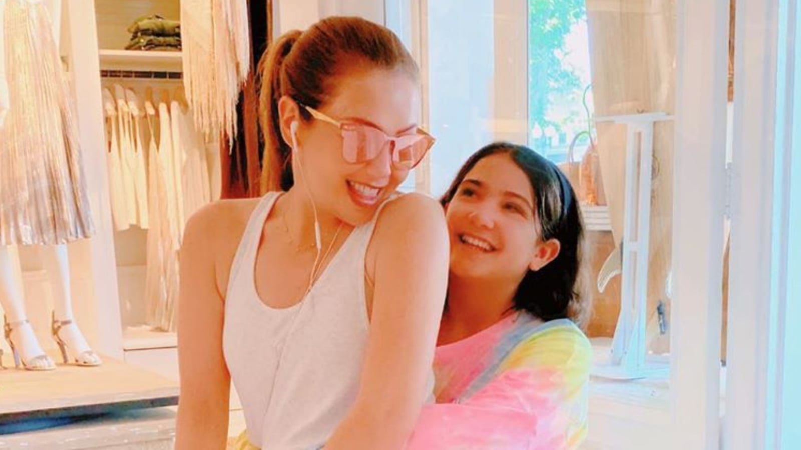 thalia-y-su-hija-sabrina-sakae