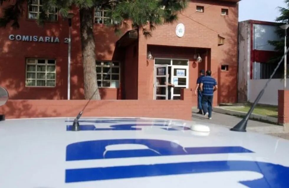 polis - via pais 3