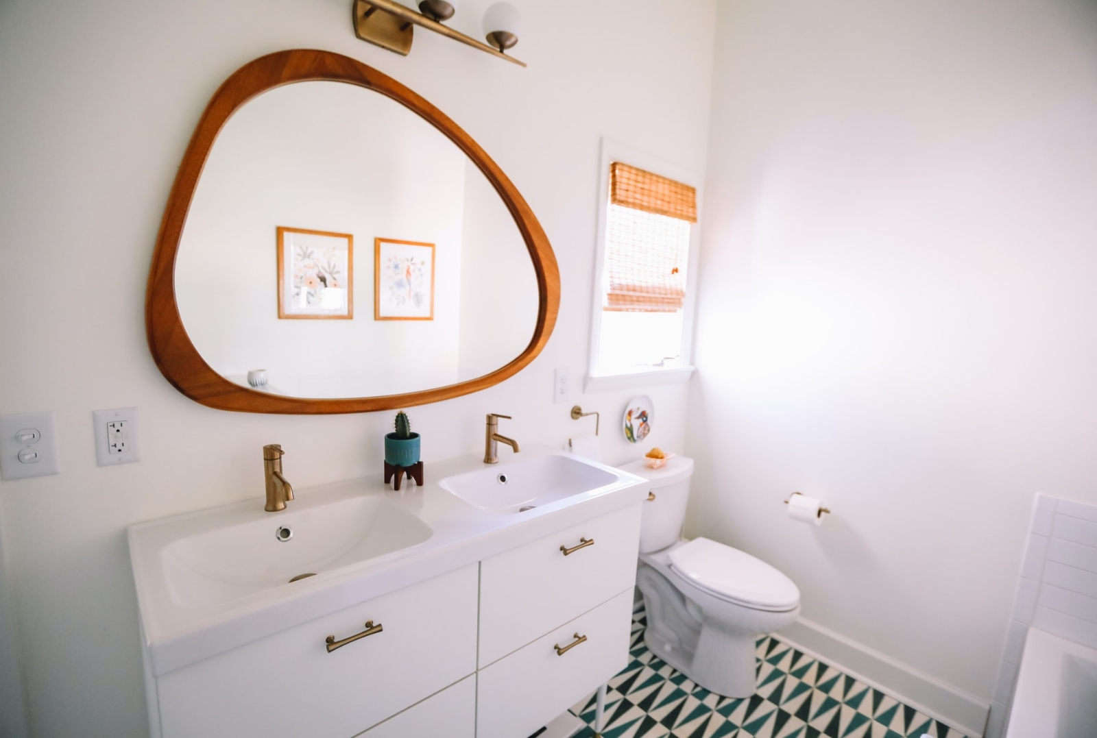 house-method-FssgtQxo2xc-unsplash