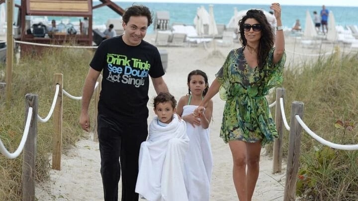 cristian-castro-hijos-720x405.jpeg