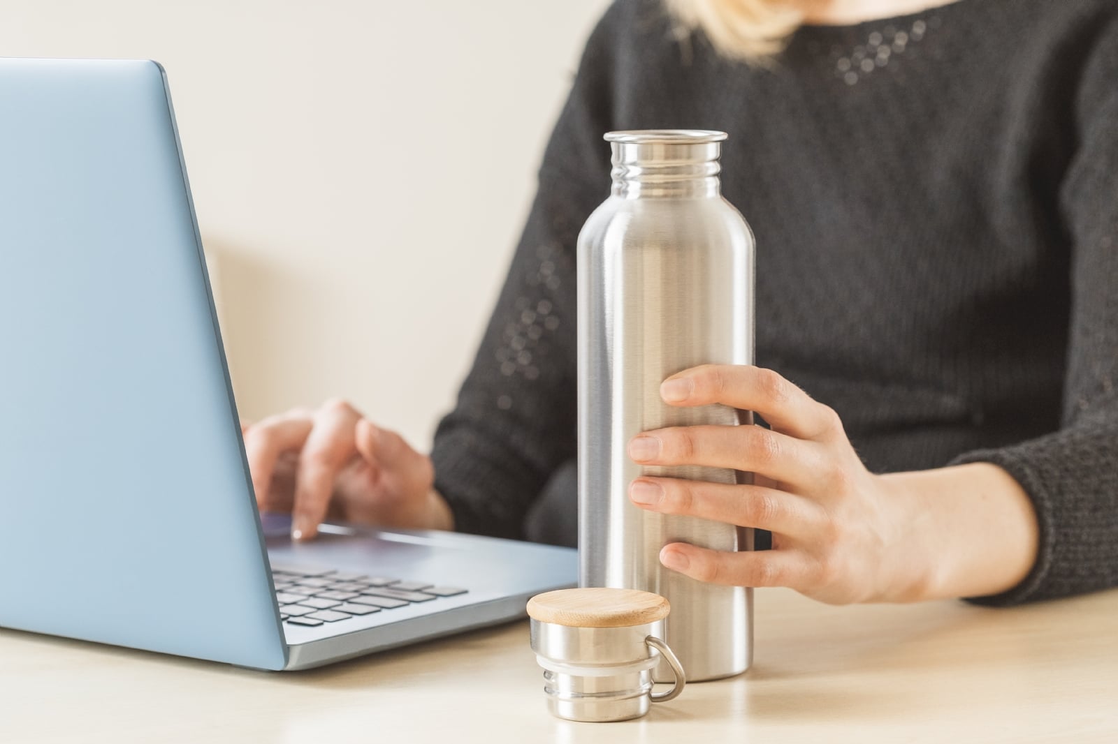 Reusable-water-bottle-Getty-Premium-Image