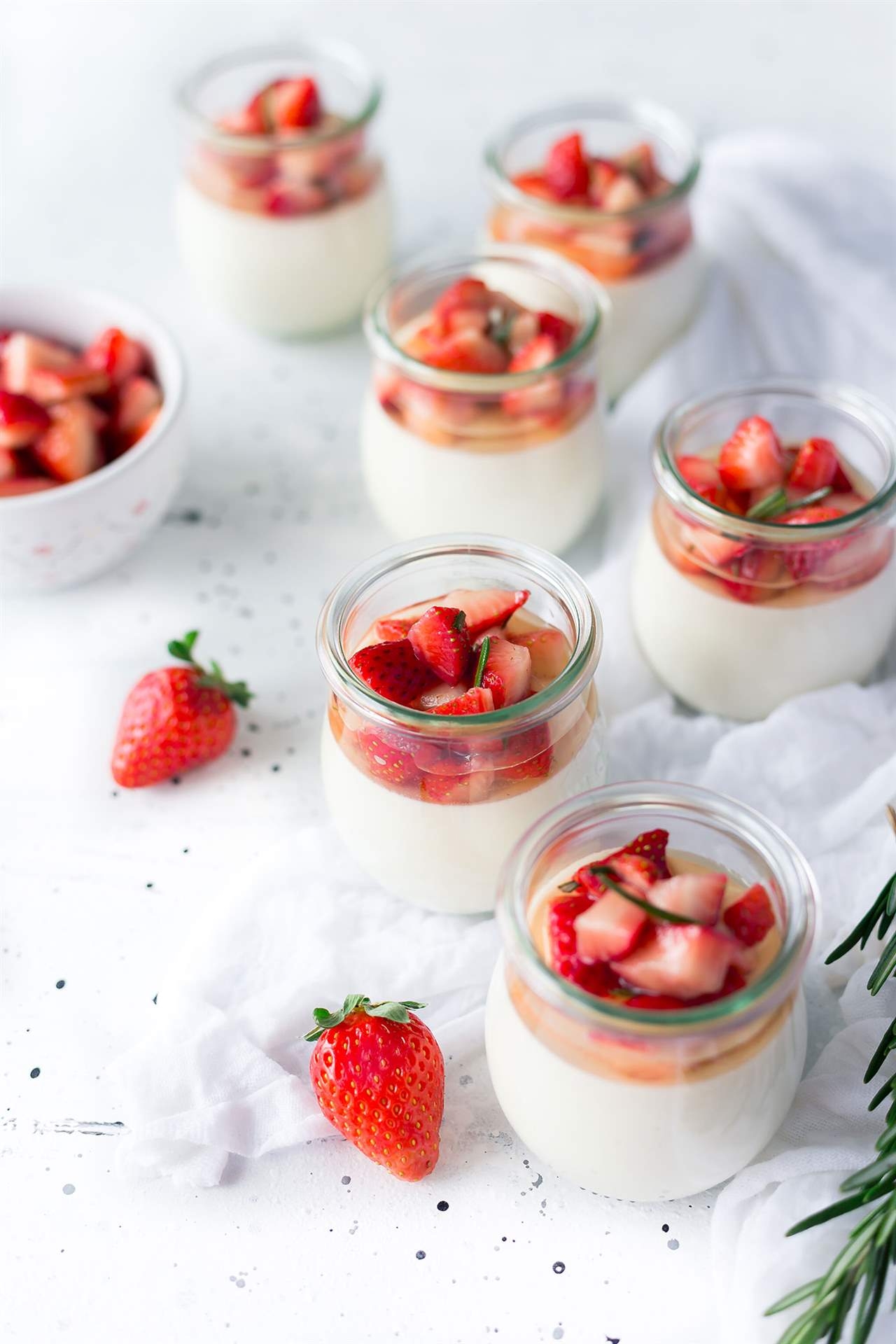cenar-fruta-y-yogur_581c9bea_1280x1920