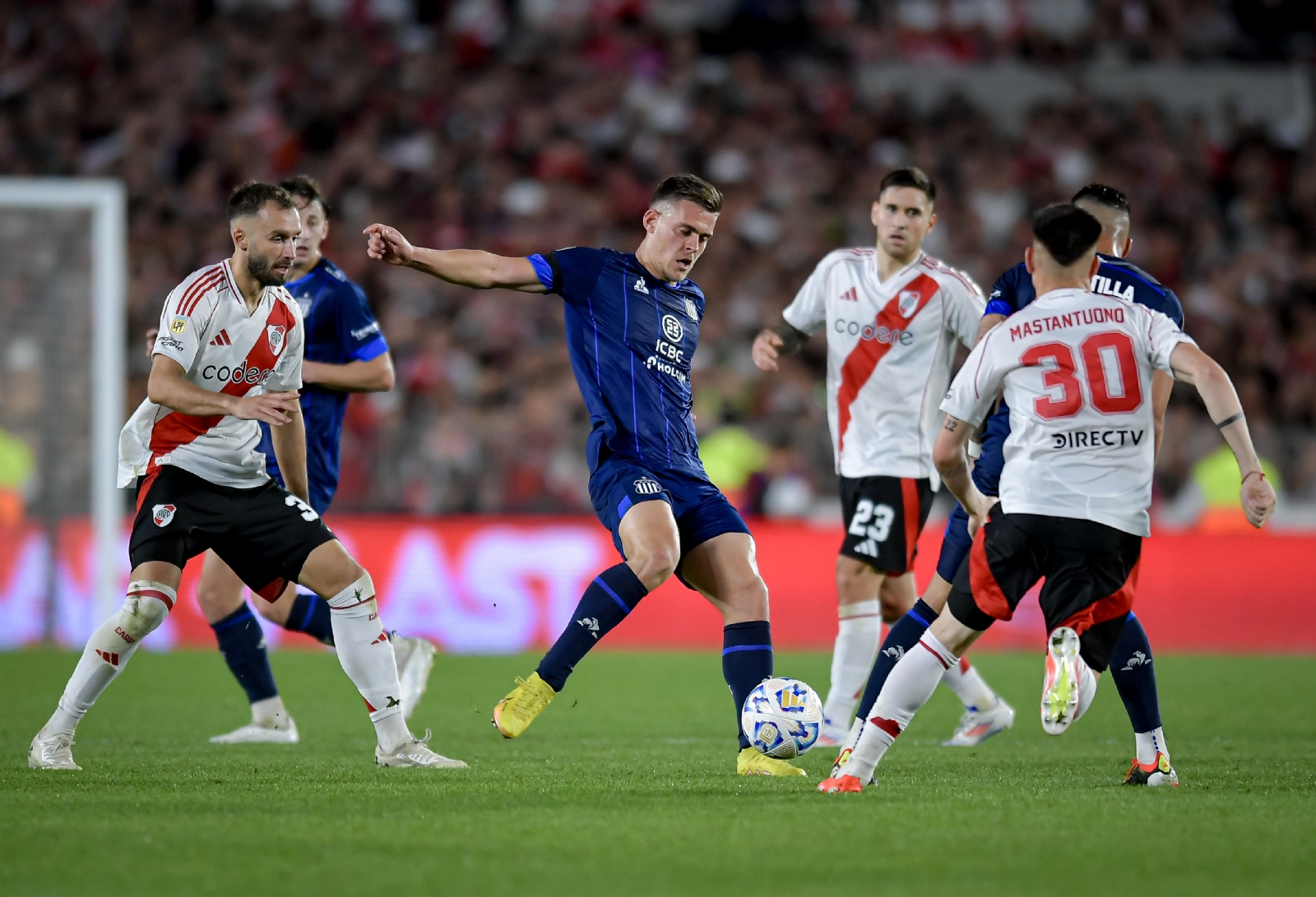 river-plate-v-talleres-liga-profesional-2024 (3)