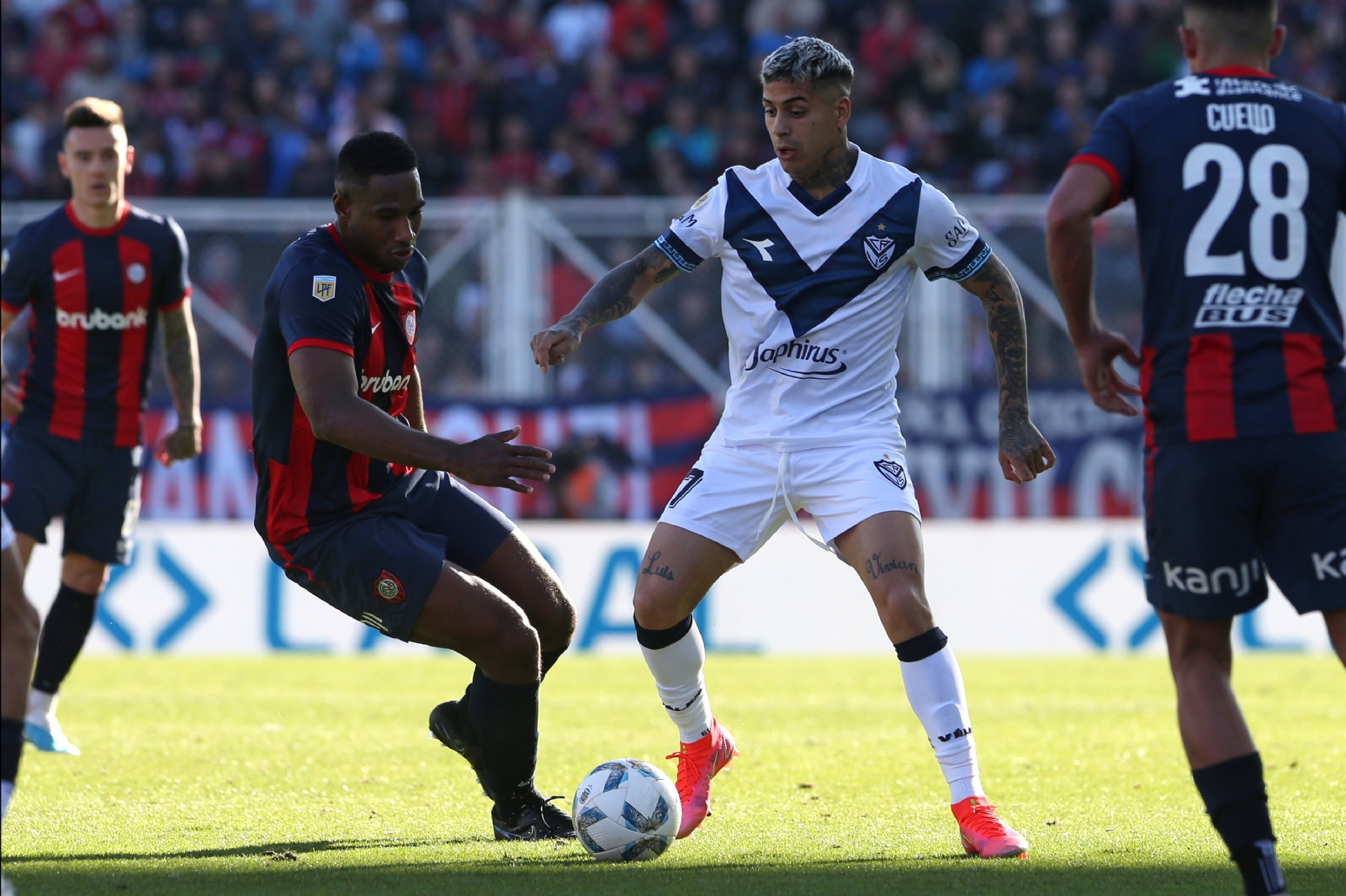 san-lorenzo-v-velez-sarsfield-liga-profesional-2024 (1)