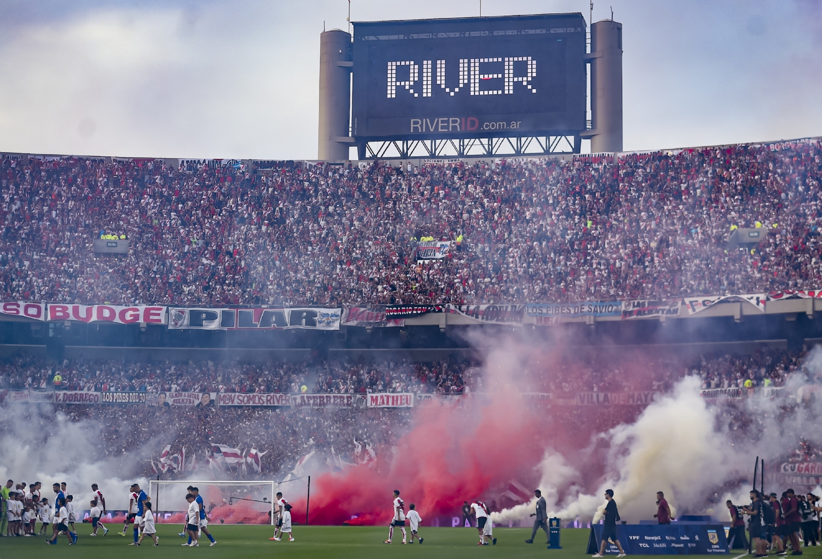 river-plate-v-velez-sarsfield-copa-de-la-liga-2024 (1)