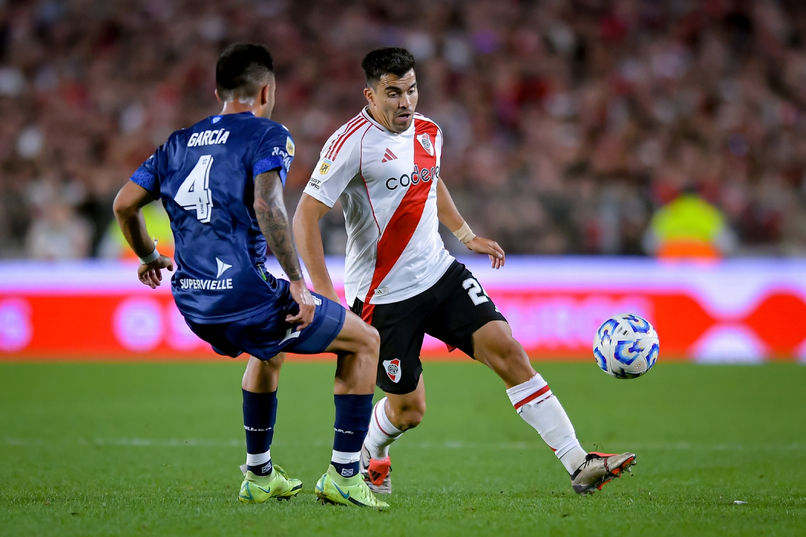 river-plate-v-velez-liga-profesional-2024 (2)