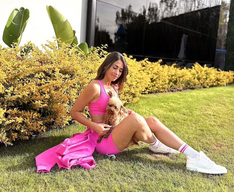 antonela-roccuzzo.webp2