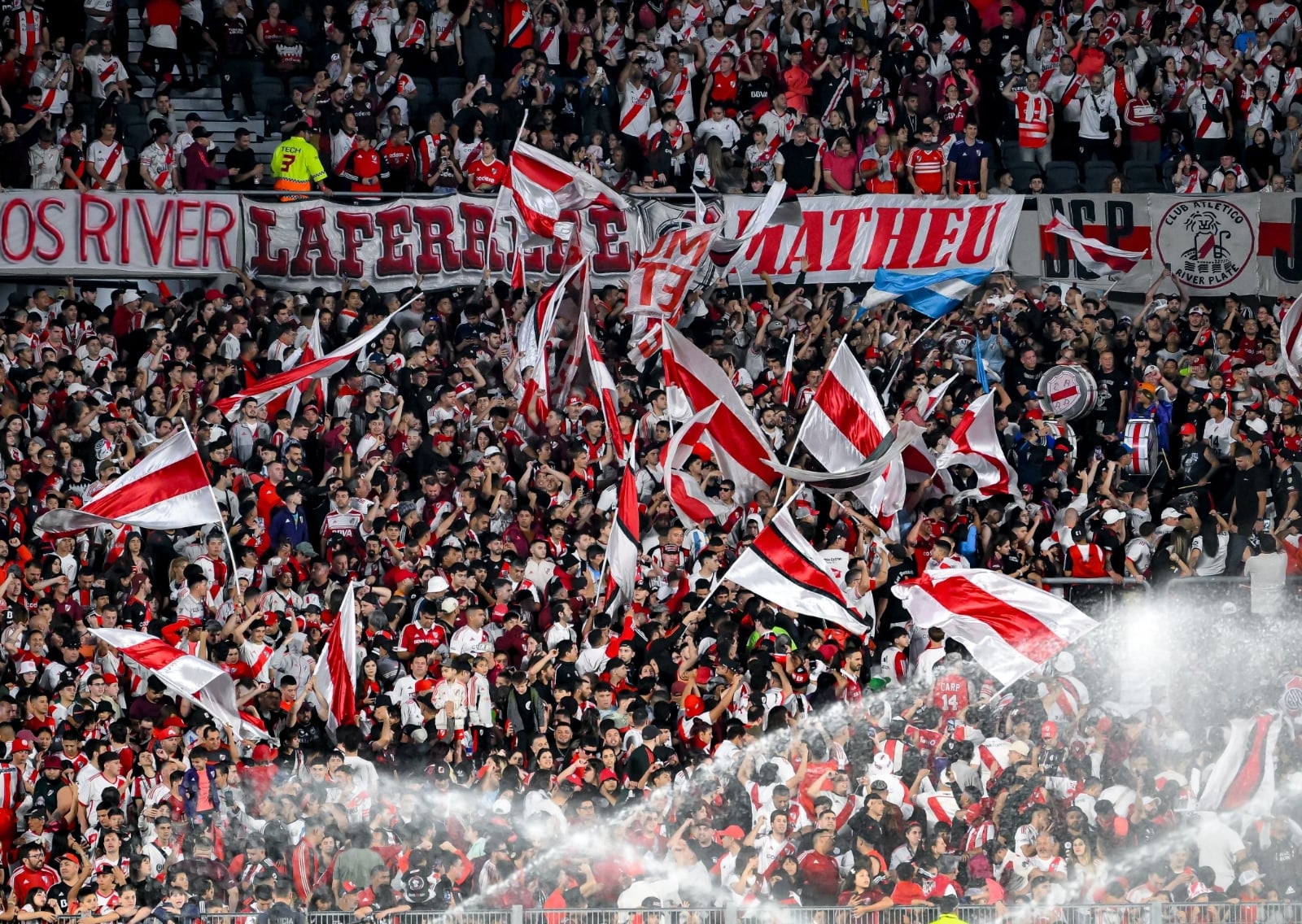 river-plate-v-velez-liga-profesional-2024 (1)