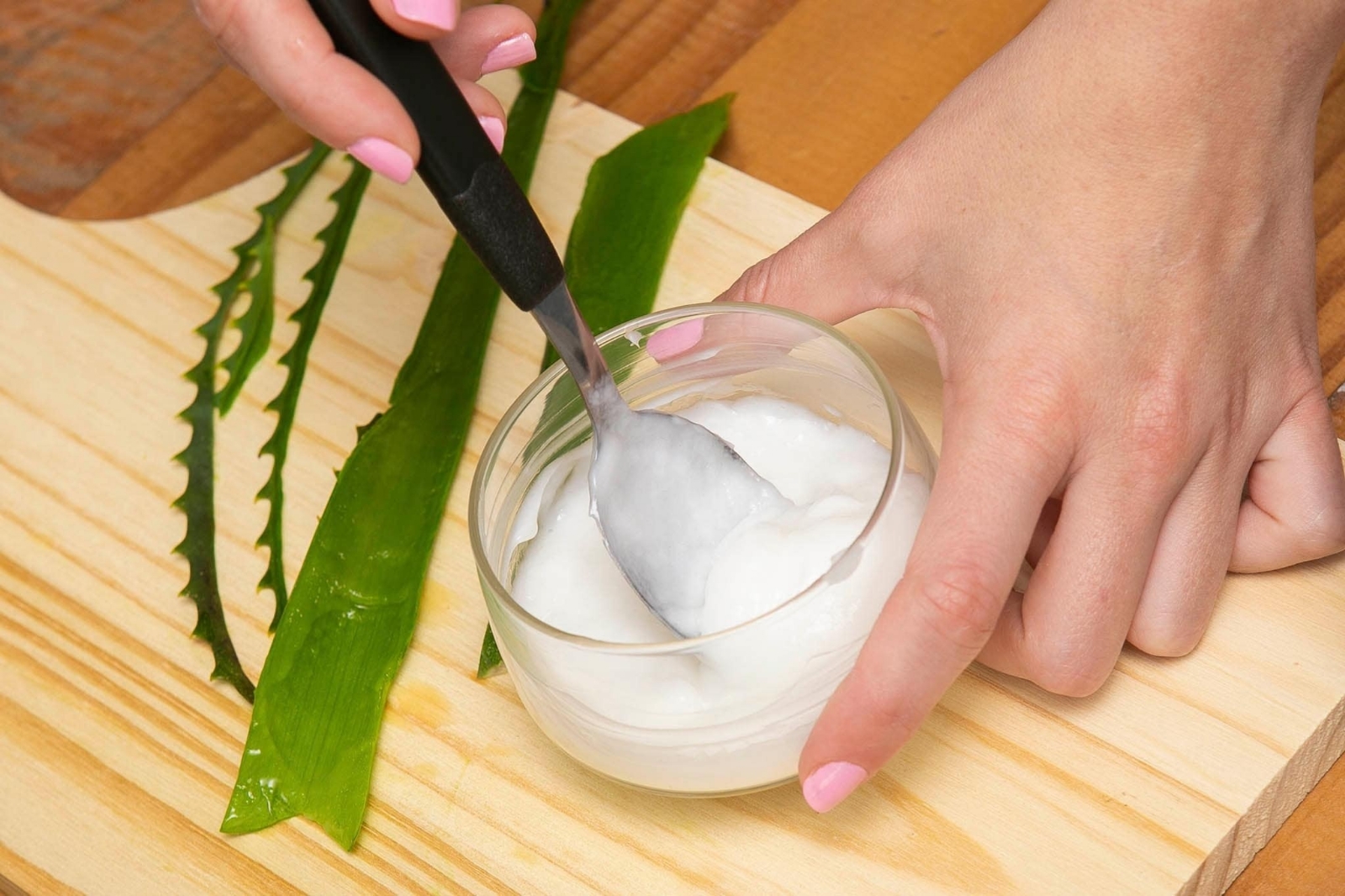aloe-vera-para-el-pelo-ppal.jpg_2037802264 (1)