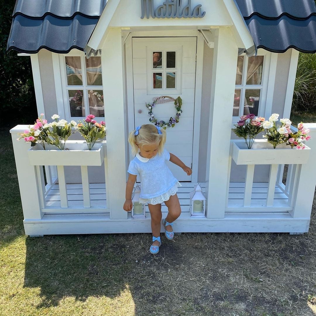 Welcome to Matilda’s little house . _Vicky Parra de @la_petite_maison_arg_ El interior fue diseñado por @ReinoLejano _Gracias @princesseventospuertomadero