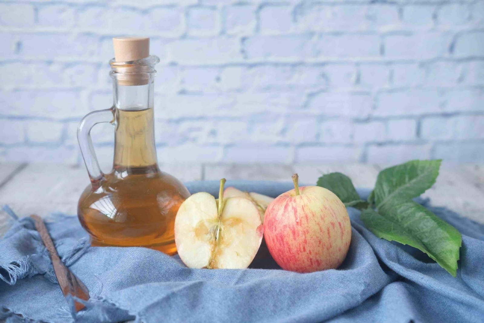 vinagre-de-manzana-para-el-pelo-scaled