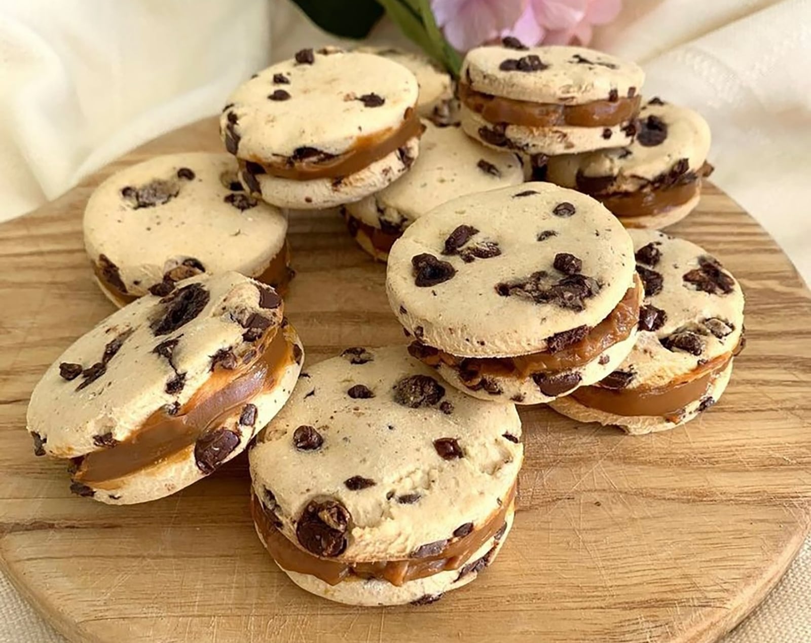 Alfajores con chips de chocolate