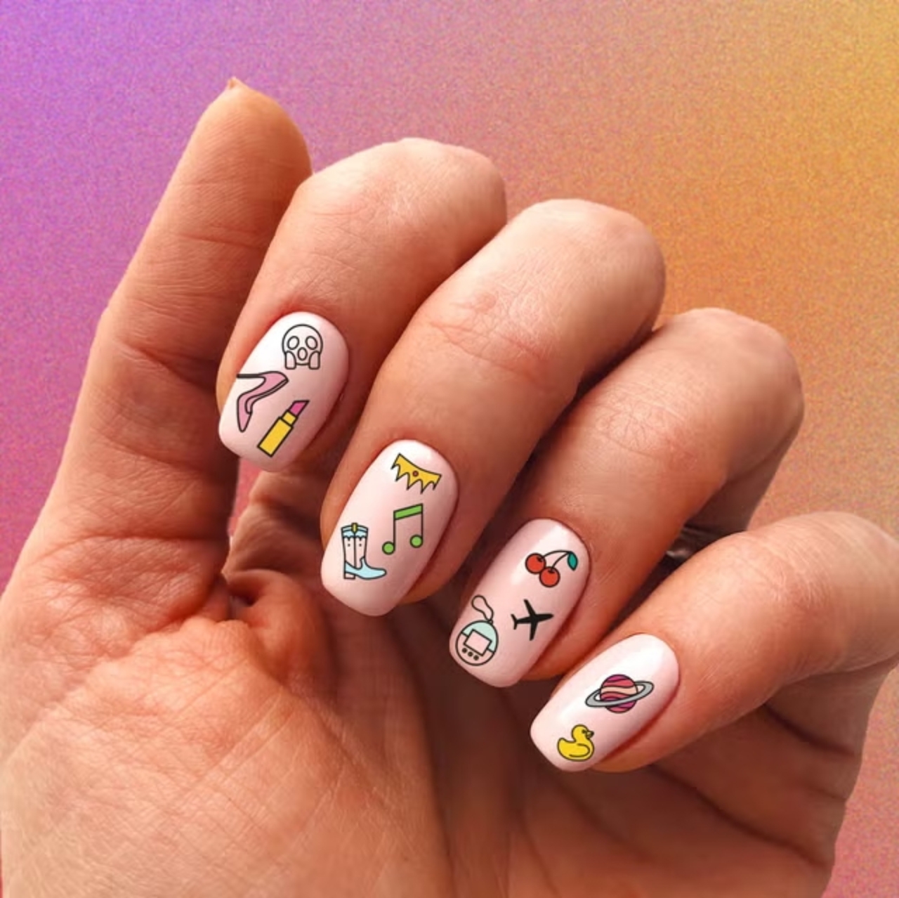 pegatinas-para-unas-manicuras-divertidas-643d76788f18a(1)