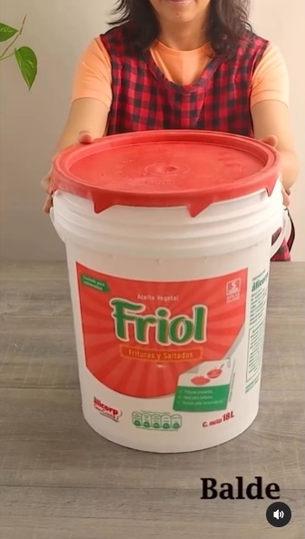 Baldes de pintura 1
